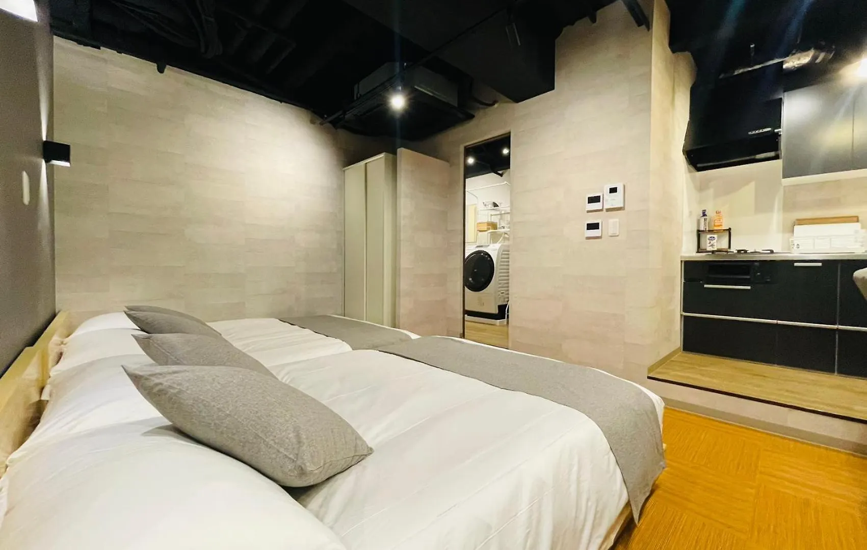 Tokiwa 10 Building Apartment Tokyo