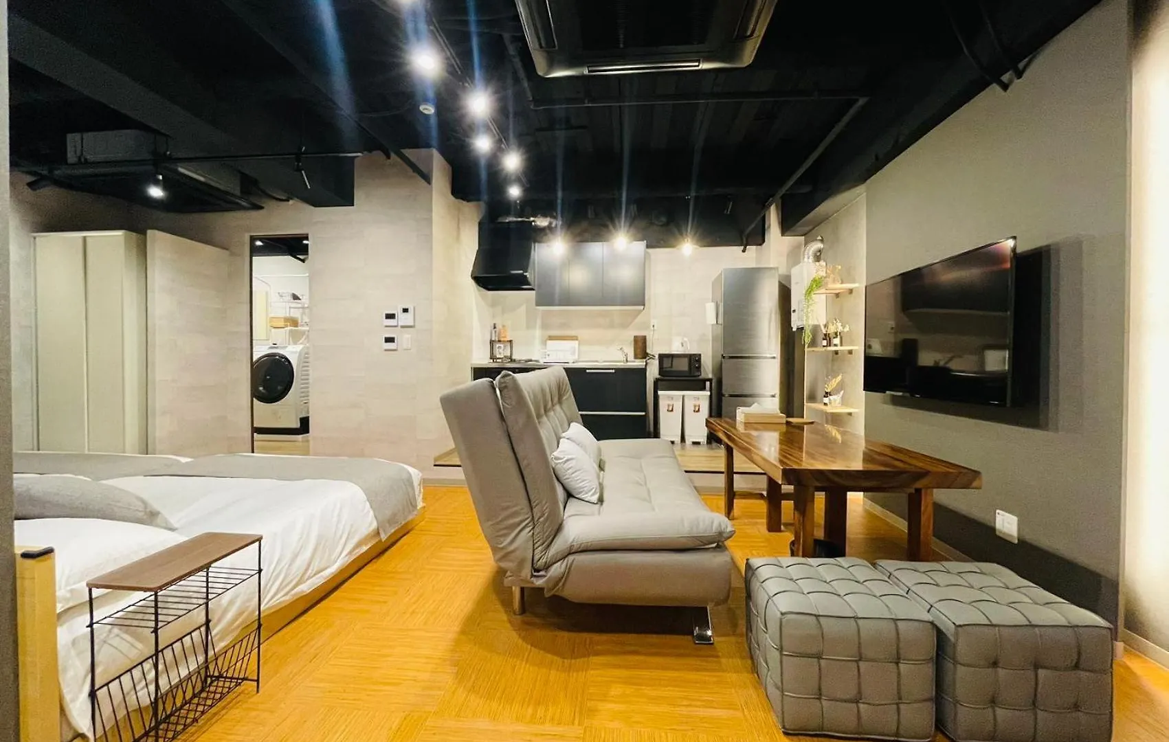 Tokiwa 10 Building Apartment Tokyo Japan